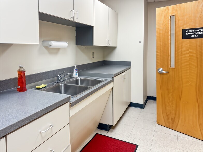 Primary Photo Of 16 W Washington St, Hagerstown Coworking Space