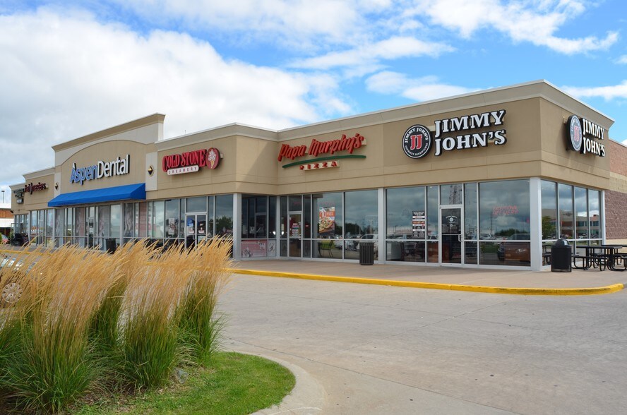 More Photos Of 206 Wilmar Ave, Grand Island General Retail For Lease