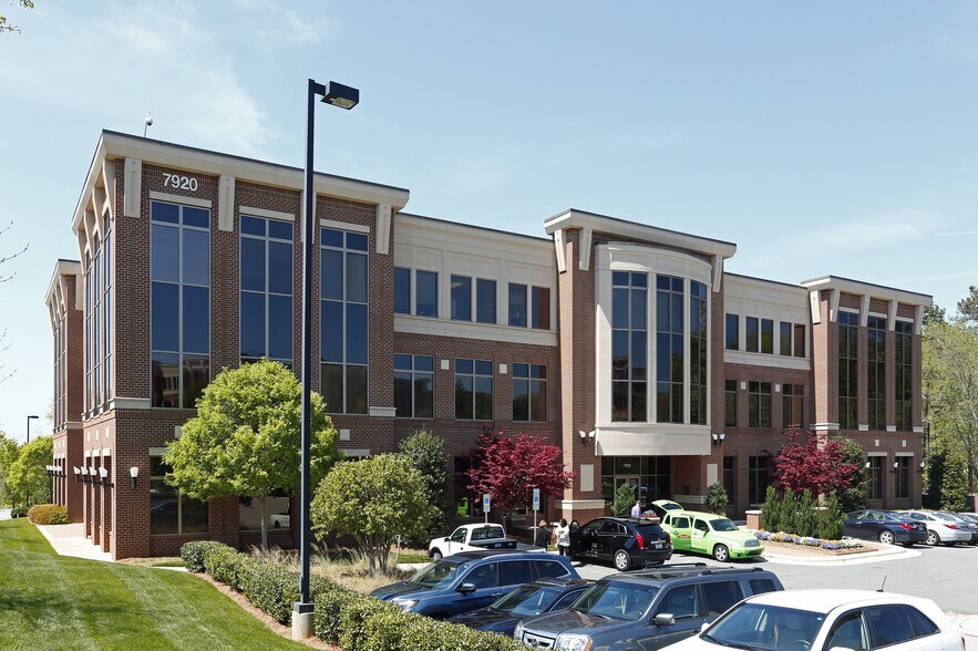 More Photos Of 7920 ACC Blvd, Raleigh Office For Sale
