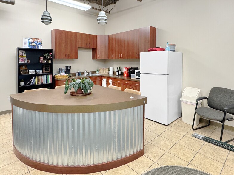 More Photos Of 10 Lafayette St, Washington Storefront Retail Office For Sale