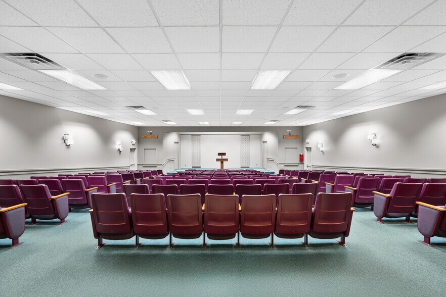 More Photos Of 804 N State St, Tacoma Religious Facility For Sale