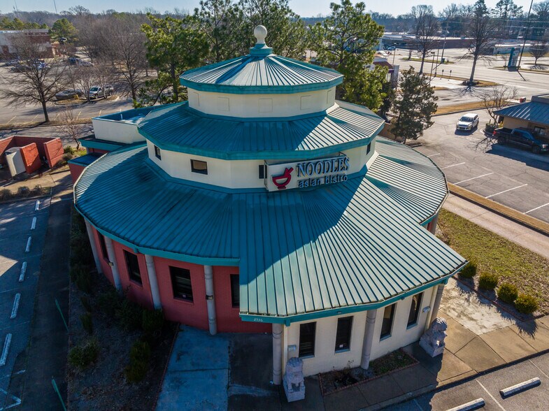 More Photos Of 2936 Kirby Whitten Rd, Memphis Restaurant For Lease