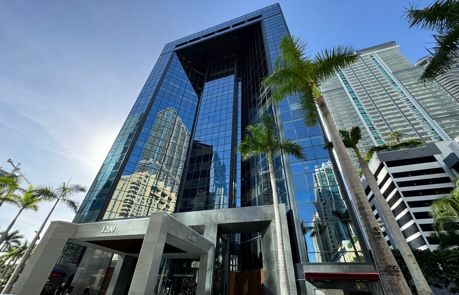 More Photos Of 1200 Brickell Ave, Miami Office For Sale