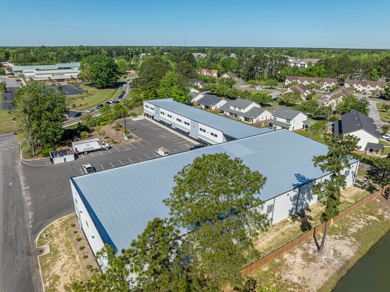 More Photos Of 8120 Windsor Hill Blvd, North Charleston Light Distribution For Sale