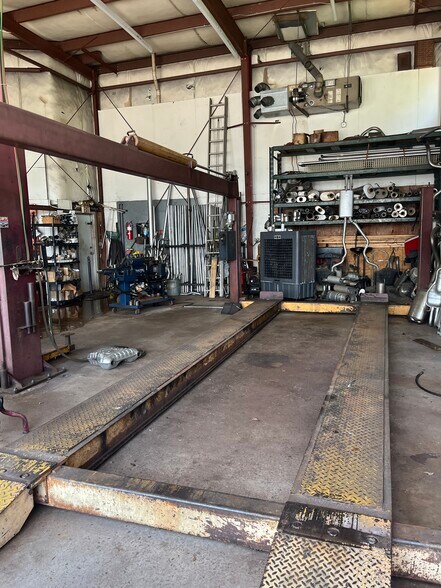 More Photos Of 2285 Crain Hwy, Waldorf Auto Repair For Sale