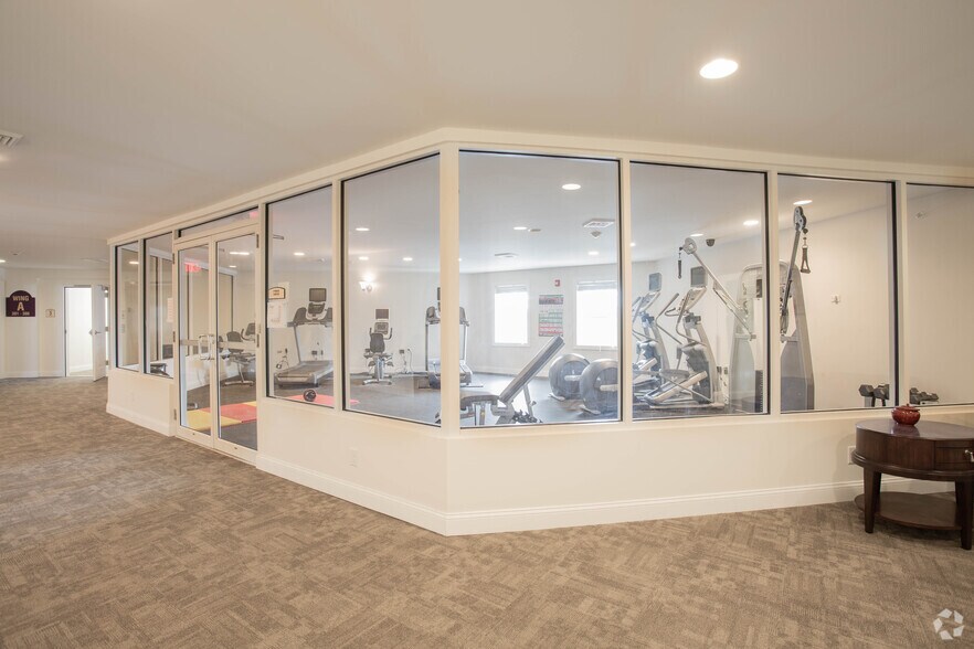 More Photos Of 2 Donna Way, Troy Apartments For Sale