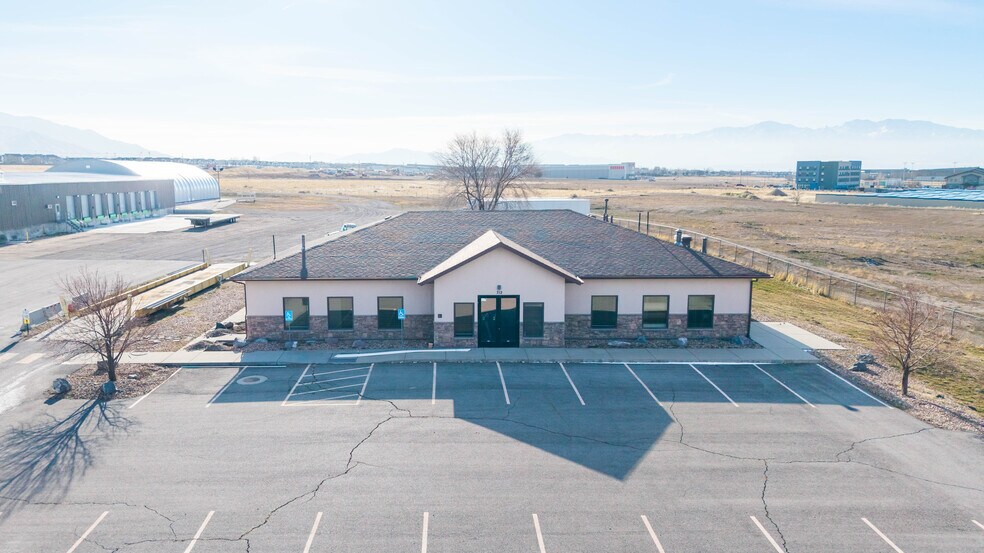 More Photos Of 712 E 2400 N, Tooele Warehouse For Sale