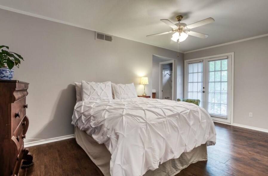 More Photos Of 4000 Rawlins St, Dallas Multifamily For Sale