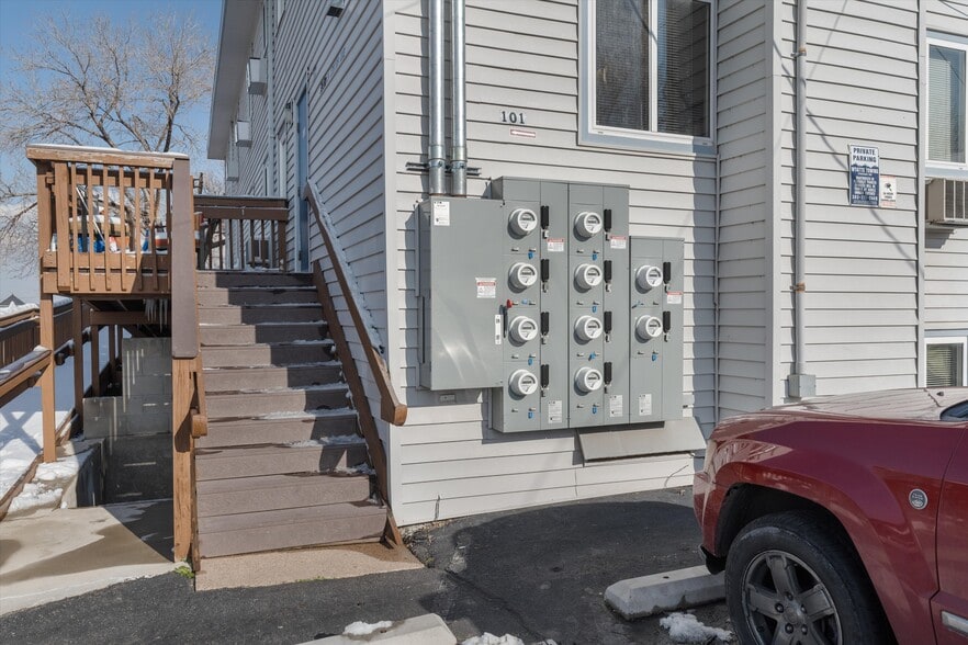 More Photos Of 3530 W Lehigh Ave, Denver Apartments For Sale