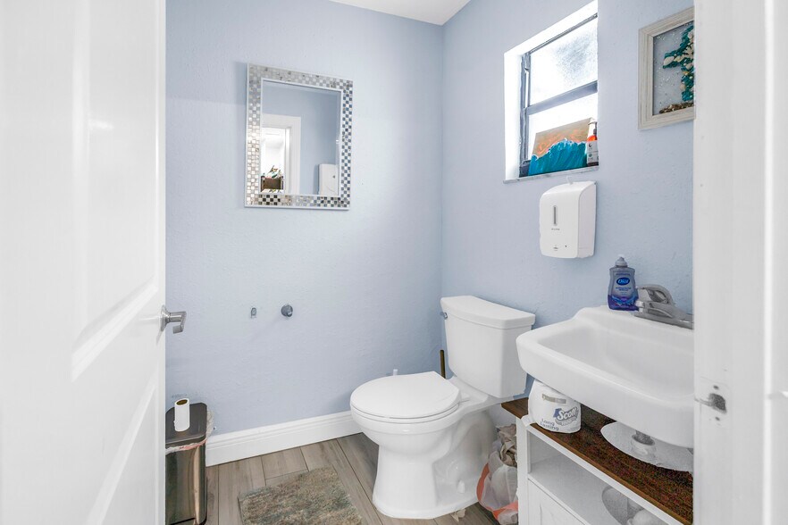 More Photos Of 5500 Central Ave, Saint Petersburg Office Residential For Sale
