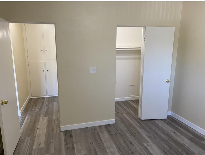 More Photos Of 1003 W Bishop St, Santa Ana Apartments For Sale