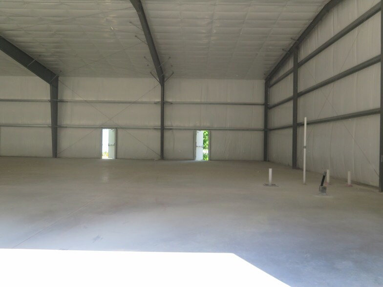 More Photos Of 504 Whitesville Rd, Jackson Warehouse For Lease