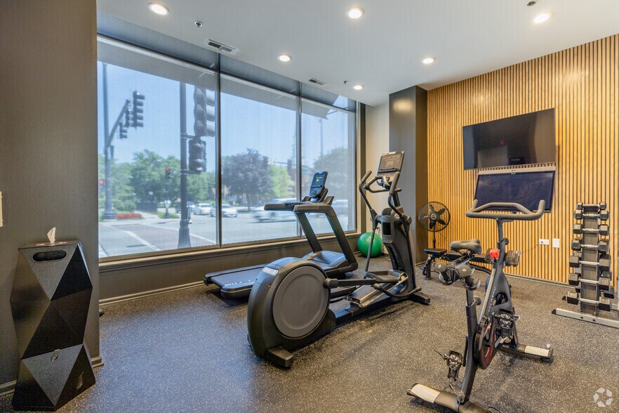 More Photos Of 655 Deerfield Rd, Deerfield Apartments For Lease