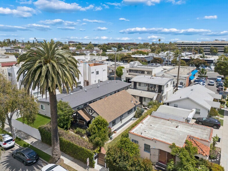 Primary Photo Of 2440 Chelsea Pl, Santa Monica Multifamily For Sale