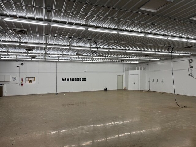 More Photos Of 141 Casco Dr, Avon Service For Lease