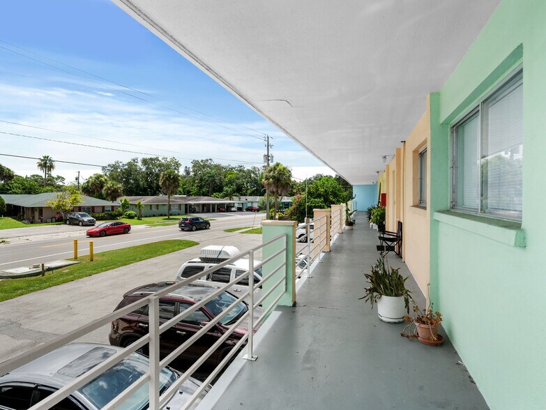 More Photos Of 1000 Stickney Point Rd, Sarasota Multifamily For Sale