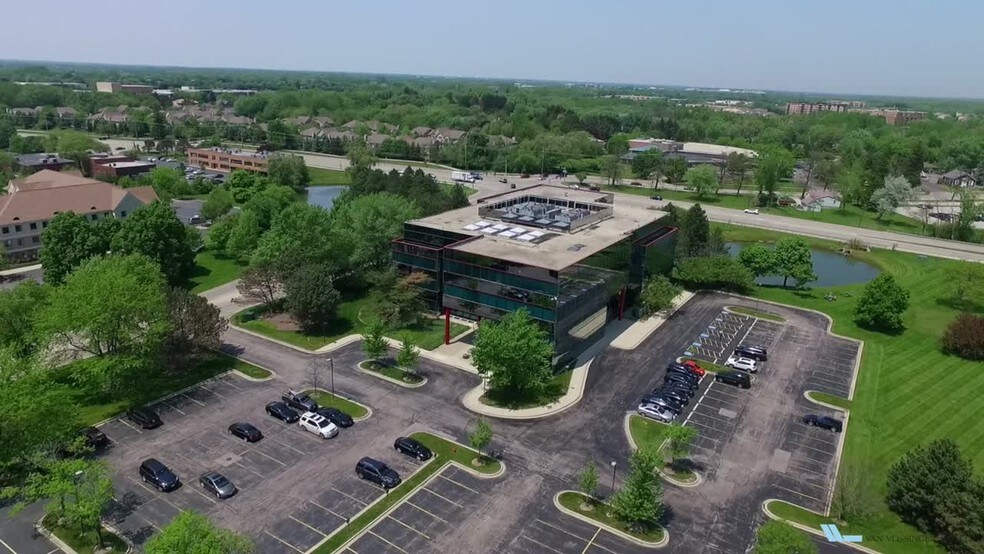 More Photos Of 1 Overlook Pt, Lincolnshire Unknown For Lease