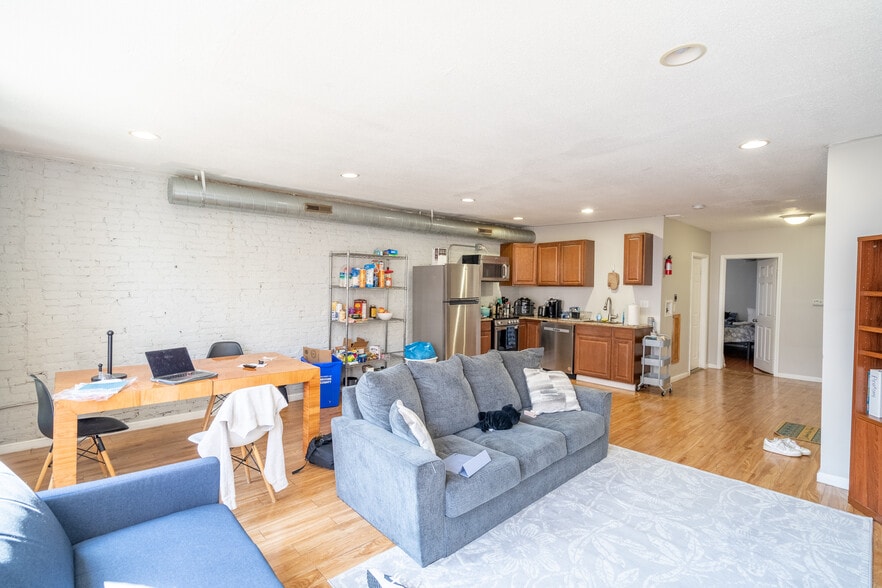 More Photos Of 31 Court St, Binghamton Storefront Retail Residential For Sale