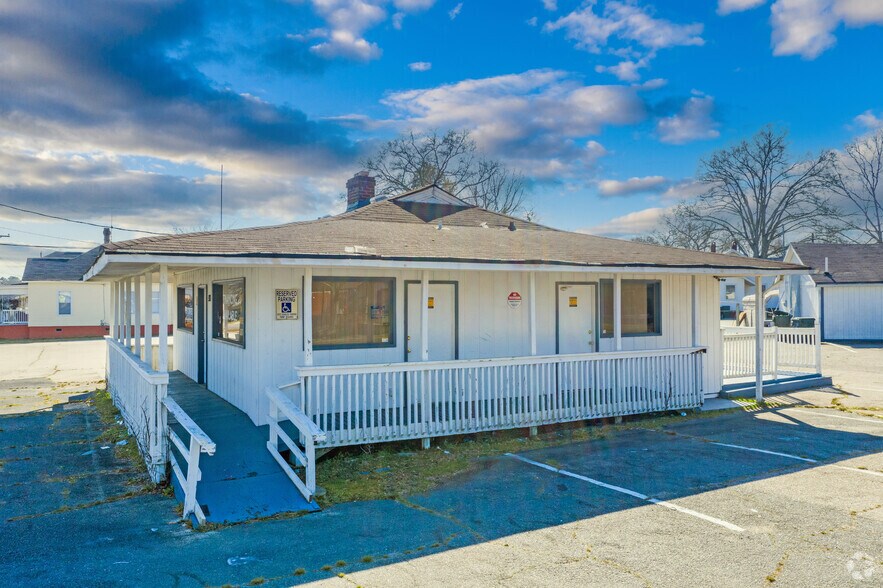 More Photos Of 520 Saluda St, Rock Hill General Retail For Sale
