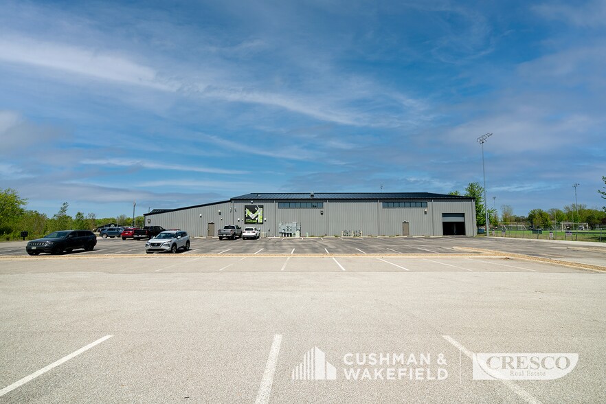 More Photos Of 7725 Victory Ln, North Ridgeville Warehouse For Lease