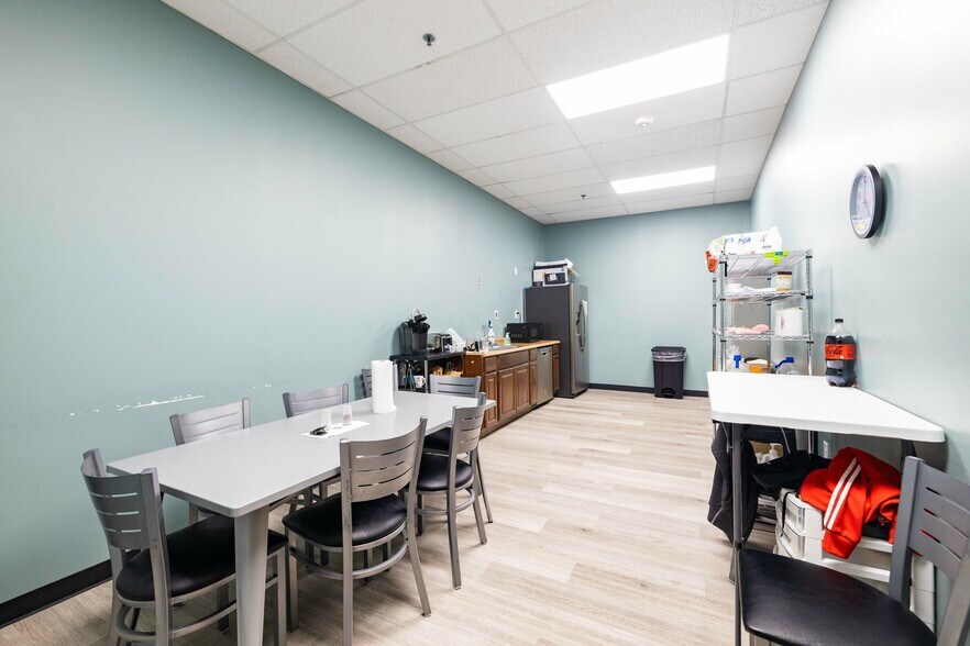 More Photos Of 42350 Grand River Ave, Novi Office For Sale
