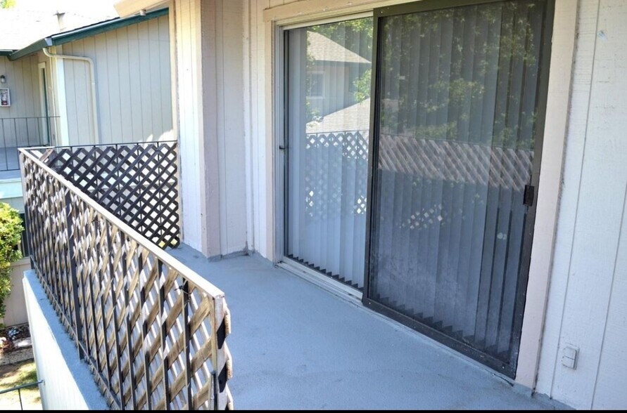 More Photos Of 1260 Kenwal Rd, Concord Apartments For Sale