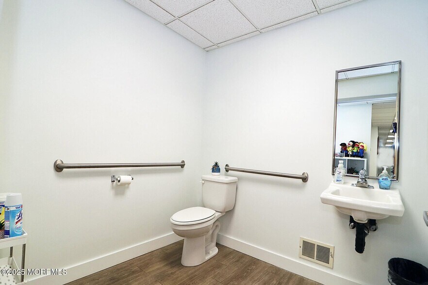 More Photos Of 801 Lacey Rd, Forked River Office For Sale