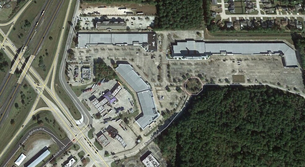 More Photos Of 1000 Caruso Blvd, Slidell General Retail For Sale
