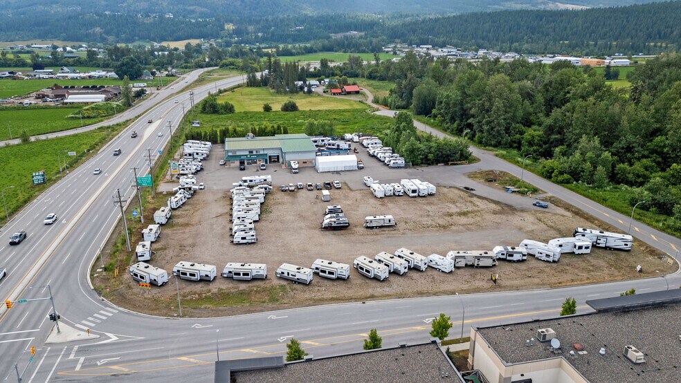 More Photos Of 3101 10 Av SW, Salmon Arm Warehouse For Sale