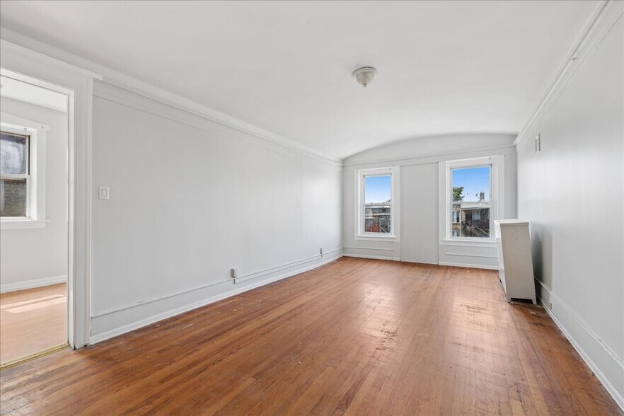 More Photos Of 4530 King Dr, Chicago Apartments For Sale