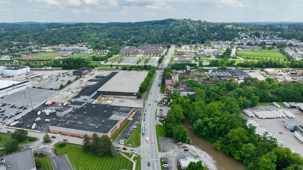 More Photos Of 678 S Richland Ave, York Land For Sale