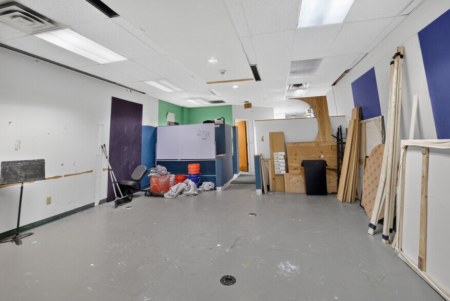 More Photos Of 1118 E Columbia Ave, Philadelphia Office For Lease