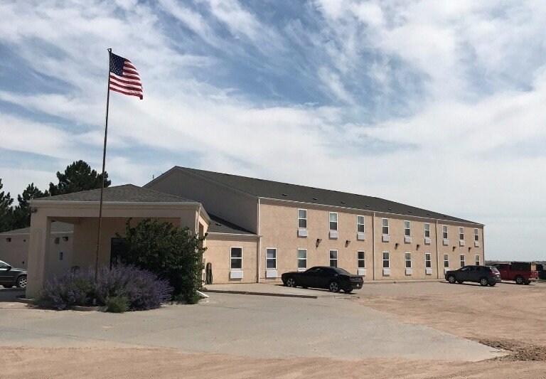 More Photos Of 815 E 8th Ave, Yuma Hotel For Sale