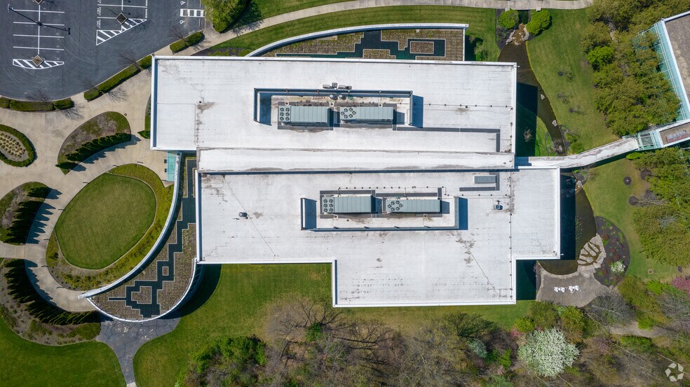 More Photos Of 8323 Walton Pky, New Albany Office For Lease