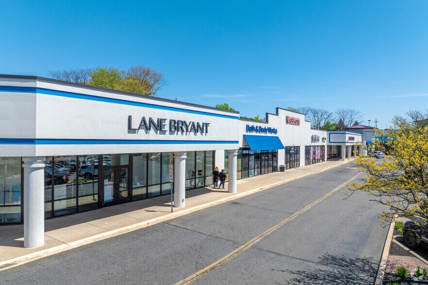 More Photos Of 400 S State Rd, Springfield Township Unknown For Lease