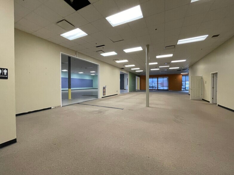 More Photos Of 1825 McFarland Blvd N, Tuscaloosa Unknown For Lease