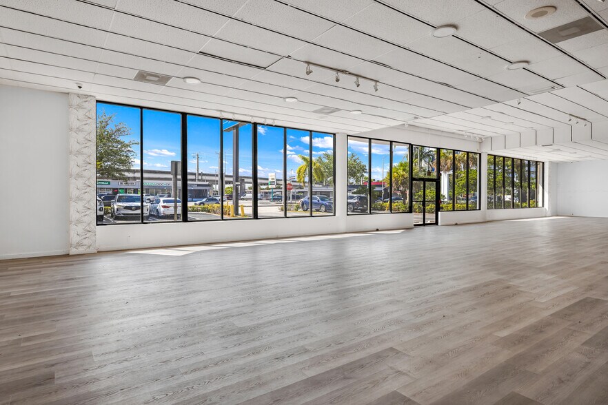 More Photos Of 9855 S Dixie Hwy, Pinecrest Freestanding For Sale