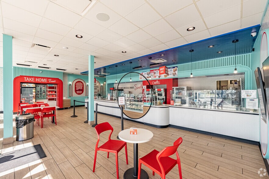 More Photos Of 1655-1671 E Colorado Blvd, Pasadena Fast Food For Lease