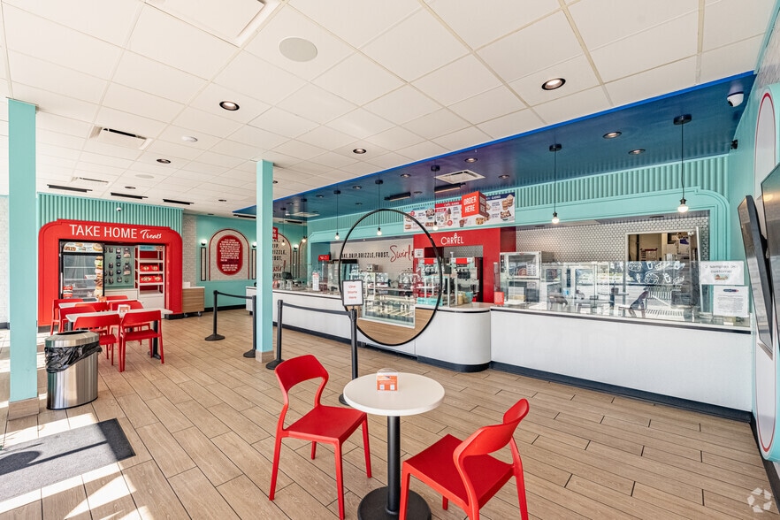 More Photos Of 1661 E Colorado Blvd, Pasadena Fast Food For Lease