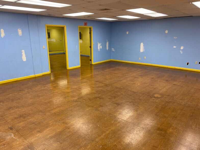 More Photos Of 634 Kilani Ave, Wahiawa Storefront Retail Office For Lease