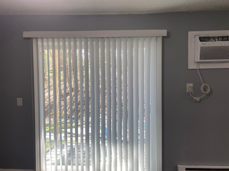 More Photos Of 1966 Lakeview Rd, Asheboro Apartments For Sale