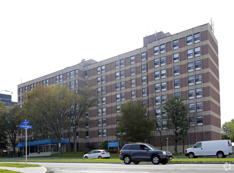 More Photos Of 2330 Carling Ave, Ottawa Continuing Care Retirement Community For Sale