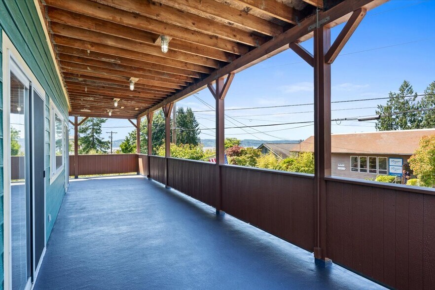 More Photos Of 829 2nd St, Mukilteo Office Residential For Sale
