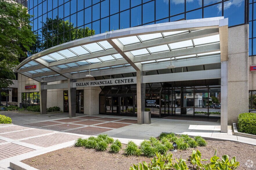More Photos Of 200 W Martin Luther King Blvd, Chattanooga Office For Lease
