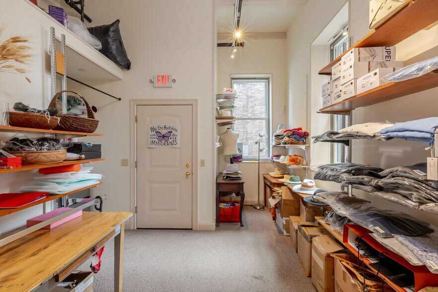 More Photos Of 313-323 Main St, Great Barrington Office For Lease