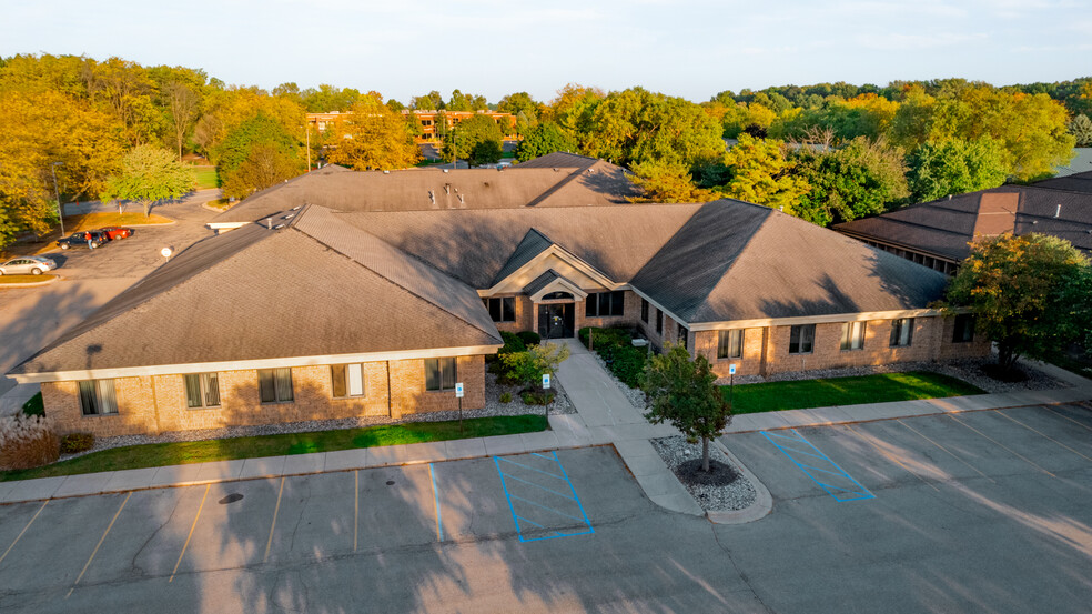 Primary Photo Of 3474 Alaiedon Pky, Okemos Office For Lease