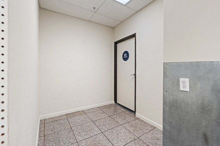 More Photos Of 1118-1120 Howard St, San Francisco Office For Sale