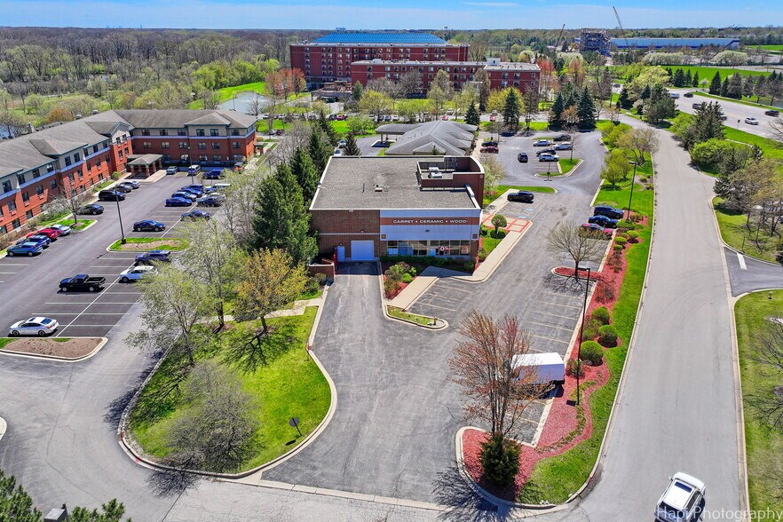 More Photos Of 195 N Milwaukee Ave, Vernon Hills Storefront Retail Office For Sale