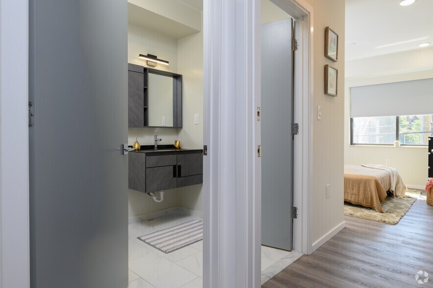 More Photos Of 4419 Ludlow St, Philadelphia Apartments For Lease