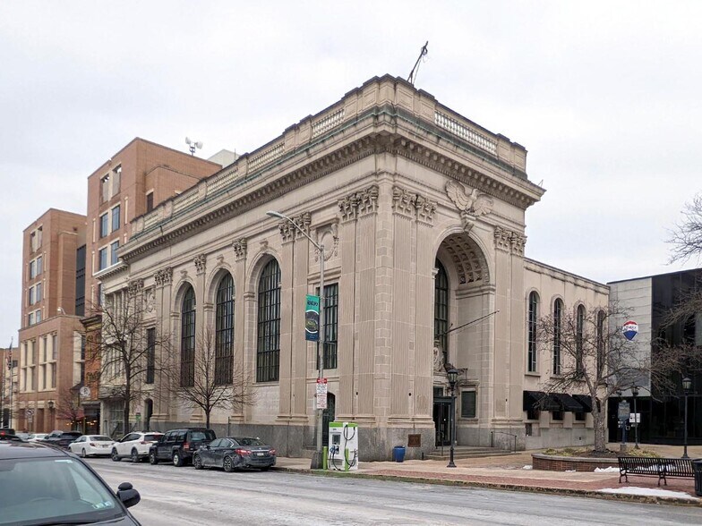 More Photos Of 1 N George St, York Bank For Lease